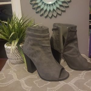 Bella Marie grey high heel boots